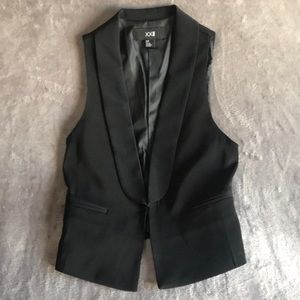Forever 21 Tapered Work Vest